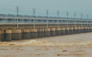 ফারাক্কার ১০৯ গেট খুলল ভারত