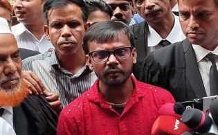 আরাফাতের বিরুদ্ধে হিরো আলমের হত্যা চেষ্টা মামলার আবেদন
