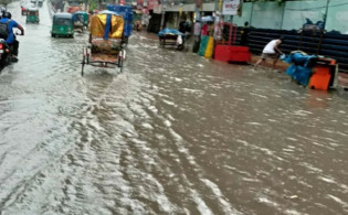 রাজধানীতে স্বস্তির বৃষ্টি