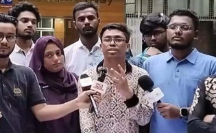 ঢাবিতে সব ধরনের রাজনীতি নিষিদ্ধ ও ডাকসু নির্বাচনের দাবি