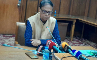 ১০ ব্যাংক দেউলিয়া হওয়ার পথে: গভর্নর