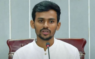 ‘চট করে ঢুকে পড়া’ নিয়ে উপদেষ্টা আসিফের স্ট্যাটাস