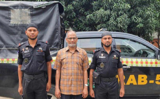ঢাকা থেকে রাজশাহী-৪ আসনের সাবেক এমপি এনামুল হক গ্রেপ্তার