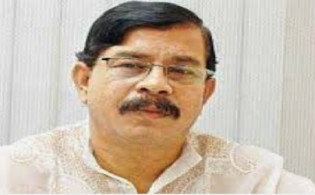 মধ্যরাতে বুকে ব্যথা নিয়ে হাসপাতালে মান্না