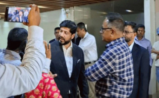 তোপের মুখে বিএসইসি চেয়ারম্যান