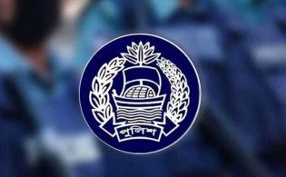 তিন অতিরিক্ত আইজিপিসহ ৭ পুলিশ কর্মকর্তাকে বাধ্যতামূলক অবসর