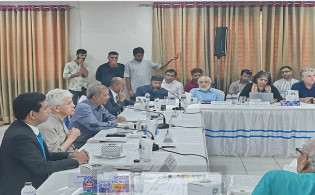গণহত্যার দায়ে রাজনৈতিক দলকে ১০ বছর নিষিদ্ধের প্রস্তাব