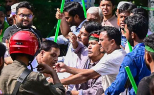 এলাকায় ফিরতে অর্থ দিতে হচ্ছে বিএনপি নেতাদের