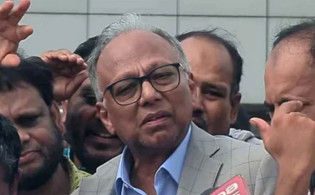 আত্মসমর্পণ করেন মাহমুদুর রহমান, কারাগারে পাঠানোর নির্দেশ