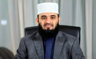 দেশে ফিরলেন মিজানুর রহমান আজহারী