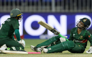 ইতিহাস গড়ার সুযোগ হাতছাড়া জ্যোতিদের