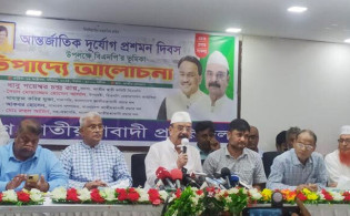 ‘ছাত্ররা কেন রাজনীতিতে আসবে, সচিবালয়ে ঘোরাফেরা করবে’