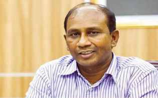 শর্তসাপেক্ষে গ্রেফতার হতে রাজি সাবেক পুলিশ কর্মকর্তা মনিরুল