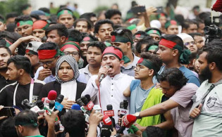 দলবাজ ও দুর্নীতিবাজ বিচারপতিদের স্থান আদালতে হবে না : সারজিস