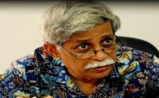 জাফর ইকবালের বিরুদ্ধে গ্রেপ্তারি পরোয়ানা