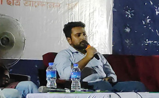 আওয়ামী লীগ আর কখনোই রাজনীতিতে ফিরতে পারবে না: নাহিদ ইসলাম