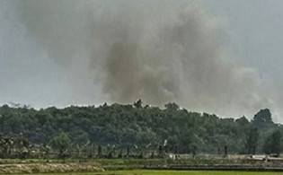 টেকনাফ সীমান্তে থেমে থেমে বোমা বিস্ফোরণের শব্দ