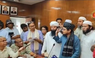 সভাকক্ষে শেখ হাসিনার ছবি, যে ব্যাখ্যা দিল স্বরাষ্ট্র মন্ত্রণালয়