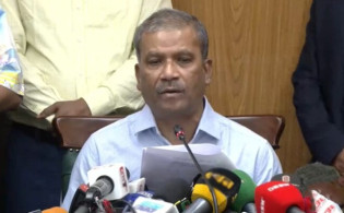 কলেজকে বিশ্ববিদ্যালয় করার দাবি, যা বললেন আইন উপদেষ্টা
