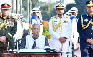 আমরা সবাই এক পরিবারের সদস্য : প্রধান উপদেষ্টা