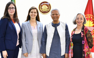বাংলাদেশ ব্যাপক শ্রম সংস্কারে প্রতিশ্রুতিবদ্ধ : ড. ইউনূস