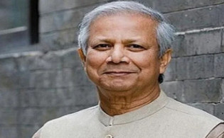 জাতীয় ঐক্যের সাথে সবাইকে শান্ত থাকার আহ্বান প্রধান উপদেষ্টার