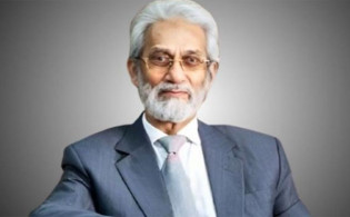 শহীদ বুদ্ধিজীবী কবরস্থানে হাসান আরিফের দাফন
