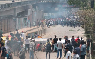 বাদী চেনেন না আসামিকে, আসামি বাদীকে!” - মামলার বাণিজ্য ও তার চিত্র
