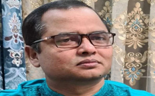 বিশ্ববিদ্যালয়ের বিজ্ঞপ্তিতে ‘শিক্ষা নিয়ে গড়ব দেশ, শেখ হাসিনার বাংলাদেশ’!