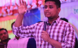 ভারতে পালিয়ে গিয়েও আমাদের সম্পর্কে গুজব ছড়াচ্ছে: হাসনাত আব্দুল্লাহ