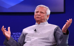 সুইজারল্যান্ডে একদিনেই ১৩টির বেশি বৈঠক সেরেছেন ড. ইউনূস