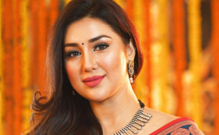 রেস্টুরেন্ট উদ্বোধনে বাধা, যা বললেন অপু বিশ্বাস