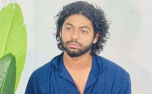 কনটেন্ট ক্রিয়েটর কাফির বাড়িতে আগুন