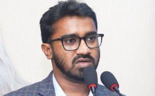 নাহিদকে যে প্রশ্ন করলেন রাশেদ খান