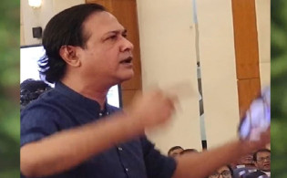 পুলিশের সভায় ক্ষুব্ধ আসিফ আকবরের ভিডিও ভাইরাল