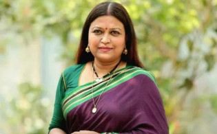 আত্মসমর্পণ করলেন চয়নিকা চৌধুরী