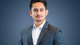 রাজনীতির ভেতরের কাহিনি ফাঁস করলেন সারজিস