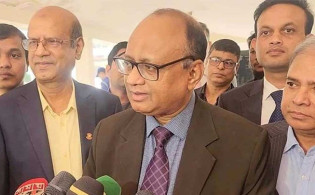 হাসিনাকে যেভাবে ফেরানো সম্ভব জানালেন দুদক চেয়ারম্যান
