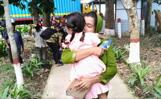 ভারত থেকে দেশে ফিরে ভয়াবহ বর্ণনা দিলেন নারী