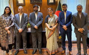 বৈশ্বিক সহযোগিতায় শেয়ারবাজারের উন্নয়ন: বিএসইসি ও কাস্টডিয়ান ব্যাংকের বৈঠক