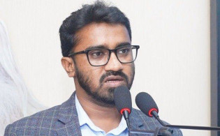 ড. ইউনূসকে নিয়ে মুখ খুললেন রাশেদ খান