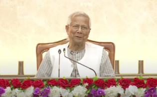 “আমি আর পারছি না!” – জাতির উদ্দেশ্যে ড. ইউনুস
