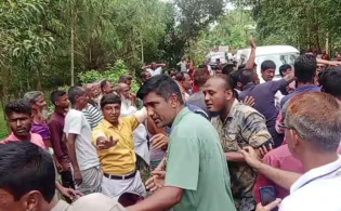 উপদেষ্টা রিজওয়ানার গাড়িবহরে হামলা, আহত ৬