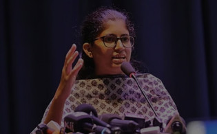 শিবিরকে কাঠগড়ায় তুললেন উমামা ফাতেমা
