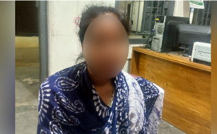 বাংলাদেশে এসে বিপাকে ভারতীয় কিশোরী