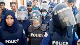 আদালতে ফুরফুরে মেজাজে মমতাজ