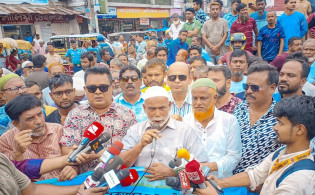 মামলা না হলে থানা ঘেরাওয়ের হুঁশিয়ারি