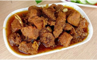 যেসব খাবার মাংসের সঙ্গে ভুলেও খাওয়া যাবেনা
