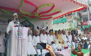 ‘বাংলাদেশের পচা শিক্ষা ব্যবস্থাকে পরিবর্তন করতে হবে’