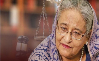 ‘দেশত্যাগের আগে আত্মীয়-স্বজনদের ভুল ইংরেজিতে শেখ হাসিনার ক্ষুদে বার্তা’